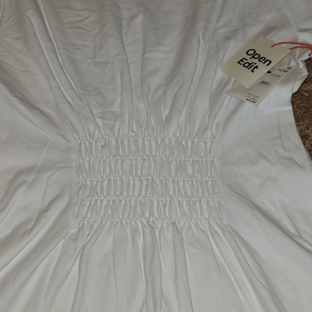 NEW Open Edit white crunch middle t-shirt. - Picture 3 of 5